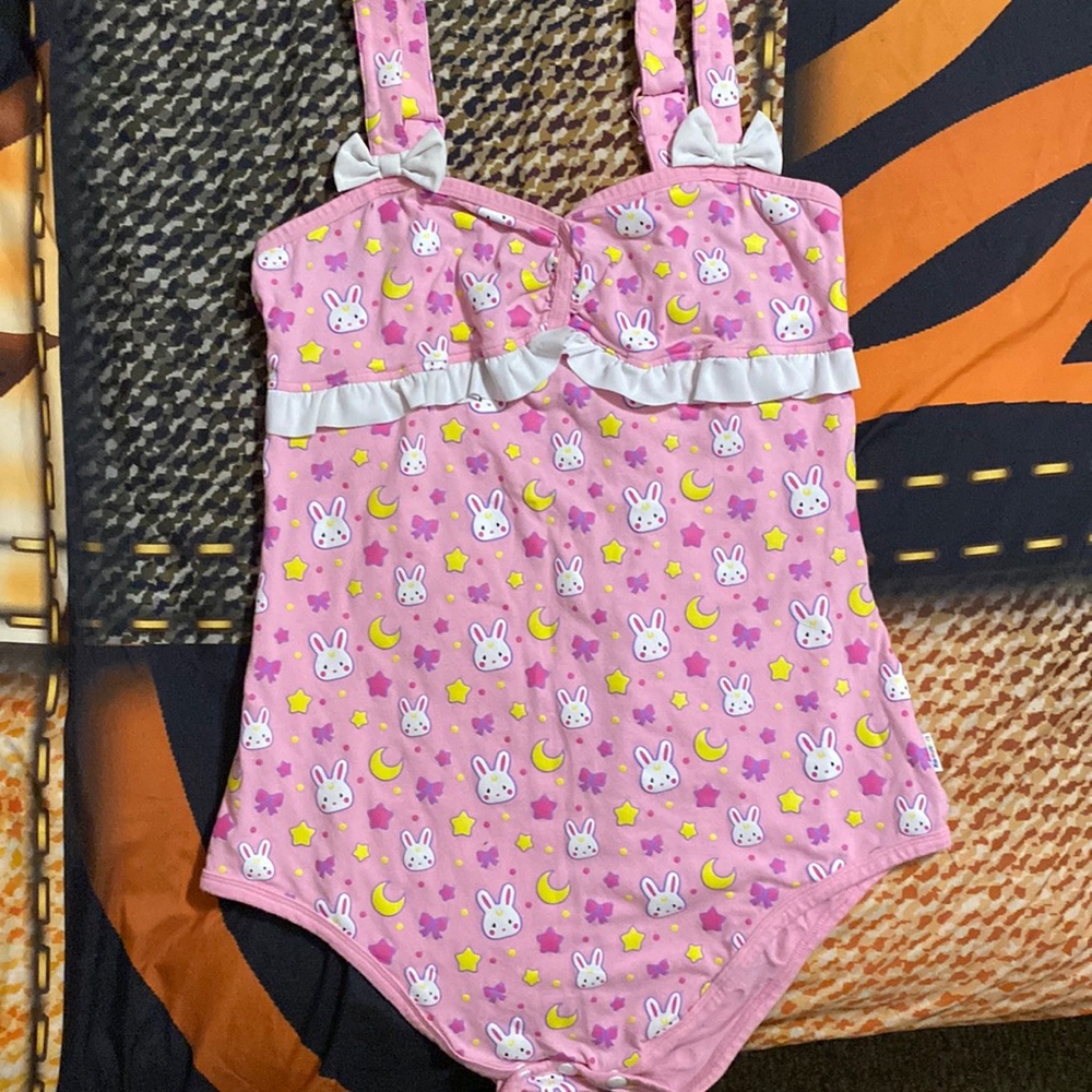 Ladies “Sailor Moon” Cute Pink Bodysuit Size: L